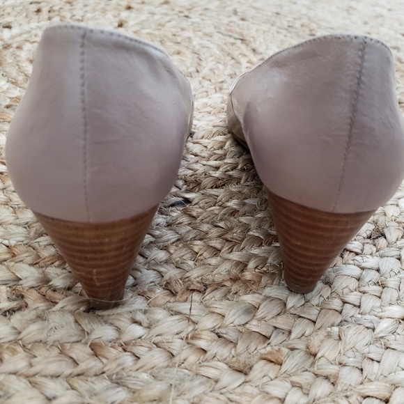 Franco Sarto Wedge Heels - Picture 3 of 3